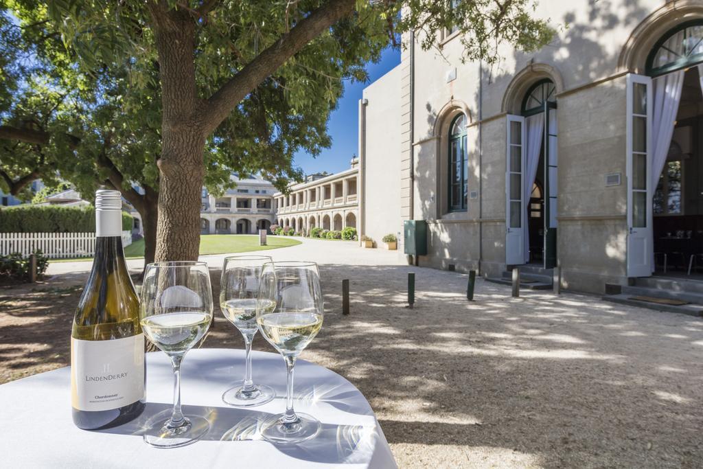 Lancemore Mansion Hotel Werribee Park Екстер'єр фото