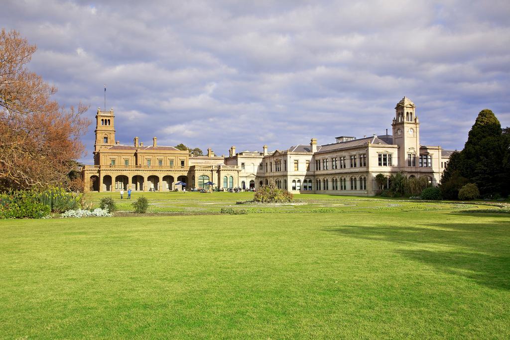 Lancemore Mansion Hotel Werribee Park Екстер'єр фото